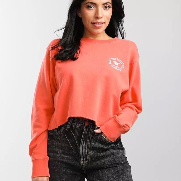 Billabong x Wrangler Cropped Sweatshirt - Picture 3 of 10